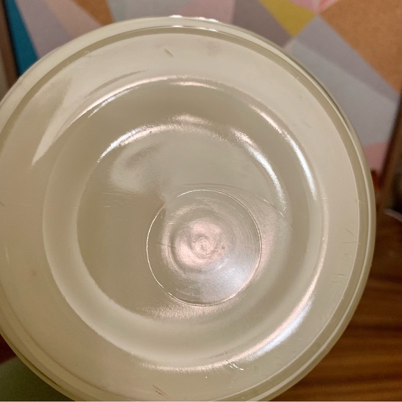 v i n t a g e  :: Large Art Deco Revival Ribbed Draped  Vase - Picture 4 of 15